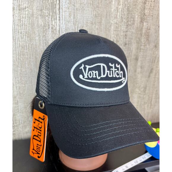 NEW Chic Von Dutch Zebra Shoulder Bag & Trucker Hat Bundle - Picture 3 of 6